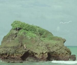 Elisa Heidrich Nude - Animal Politico (2017)