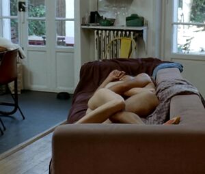 Sexy Marina Fois & Elodie Bouchez - Happy Few (2010)