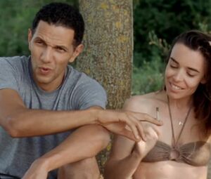 Sexy Marina Fois & Elodie Bouchez - Happy Few (2010)