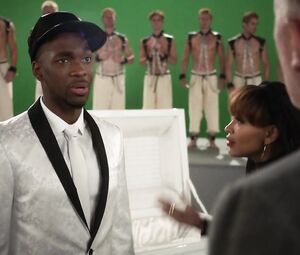 Meagan Good, Kosha Patel Hot - White Famous s01e08 (2017)