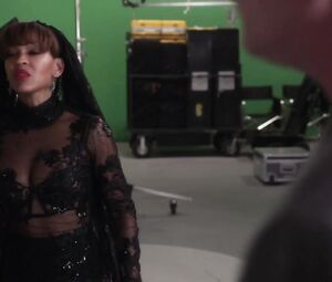 Meagan Good, Kosha Patel Hot - White Famous s01e08 (2017)