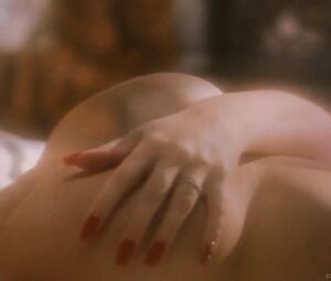 Topless actress Anna Nicole Smith - To the Limit (1995)