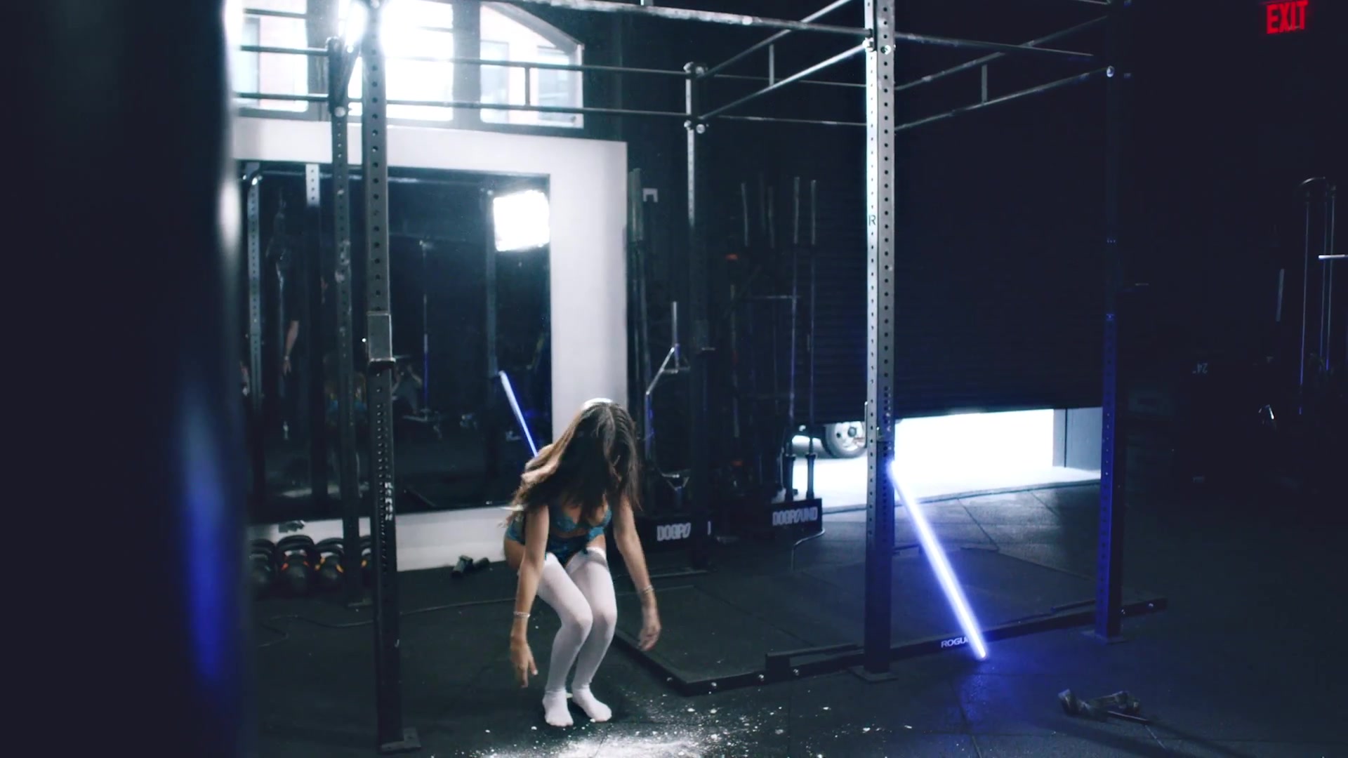 Clip and pictures Sexy Love Advent 2017 - Day 8 - Madison Beer by Phil  Poynter