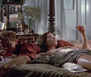 Sex Scene Theresa Russel nude - Eureka(1983)