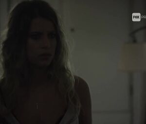 Maria Bopp Nude - Me Chama De Bruna s02e05 (2017)
