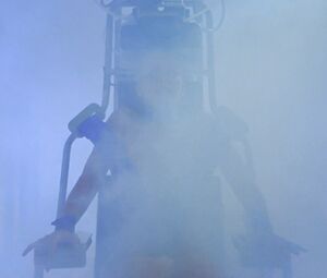 Natasha Henstridge, Sarah Wynter, Raquel Gardner nude - Species II (1995)