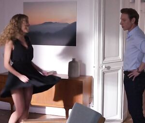 Elodie Fontan, Iliona Bachelier Nude - Mission Pays Basque (2017)