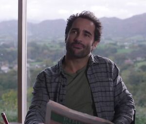 Elodie Fontan, Iliona Bachelier Nude - Mission Pays Basque (2017)