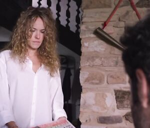 Elodie Fontan, Iliona Bachelier Nude - Mission Pays Basque (2017)