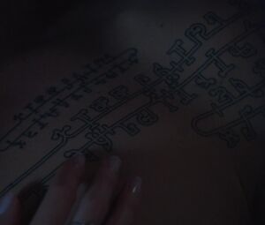 Sexy Roxanne McKee - Dominion S01 E2 (2014)