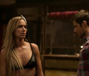 Arielle Kebbel hot – Midnight Texas s01e01 (2017)