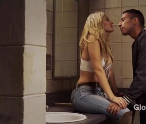 Taylor Black, Sarah Ramos nude - Midnight Texas (2017) s1e4