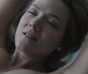 Lesbian celebs scene Louisa Krause, Anna Friel Nude - The Girlfriend Experience s02e03 (2017)