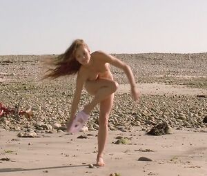 Sexy Vanessa Paradis - Elisa