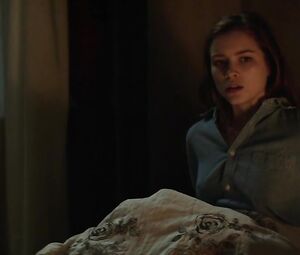 Sophie Cookson Nude - The Crucifixion (2017)