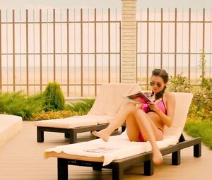 Paulina Andreeva nude - Sarancha (2014)