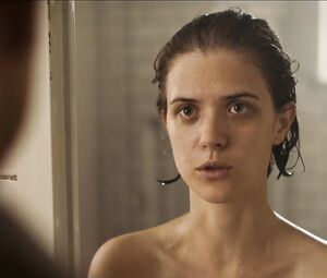 Liv Lisa Fries Nude, Leonie Benesch Sexy - Babylon Berlin (2017) s02e01