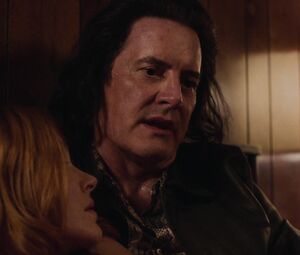 Nicole LaLiberte nude - Twin Peaks S03E02 (2017)