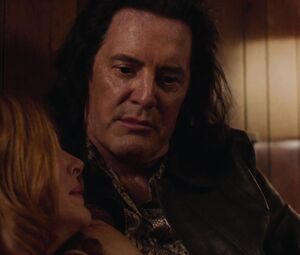 Nicole LaLiberte nude - Twin Peaks S03E02 (2017)