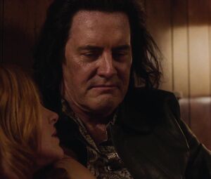 Nicole LaLiberte nude - Twin Peaks S03E02 (2017)