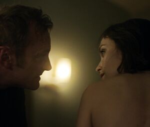 Sex Scene Jody Balfour Nude - Rellik s01e05 (2017)