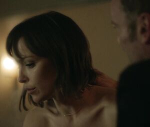 Sex Scene Jody Balfour Nude - Rellik s01e05 (2017)