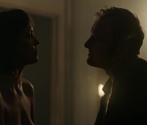 Sex Scene Jody Balfour Nude - Rellik s01e05 (2017)
