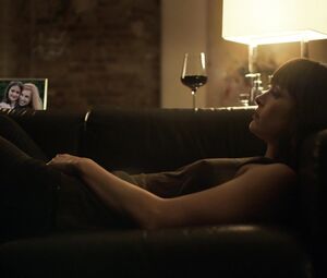 Sex Scene Jody Balfour Nude - Rellik s01e05 (2017)