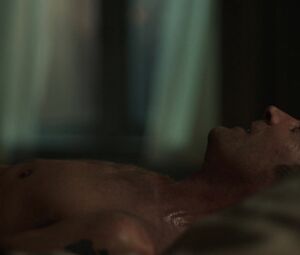 Sex Scene Jody Balfour Nude - Rellik s01e05 (2017)
