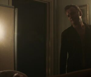 Sex Scene Jody Balfour Nude - Rellik s01e05 (2017)