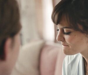 Frankie Shaw Nude - SMILF s01e02 (2017)