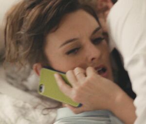 Frankie Shaw Nude - SMILF s01e02 (2017)