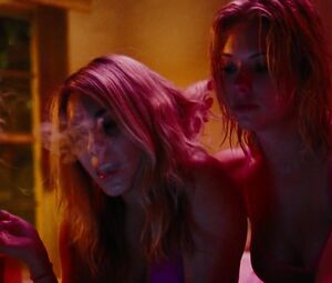 Vanessa Hudgens, Ashley Benson nude - Spring Breakers (2013)