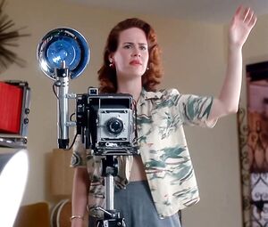 Gretchen Mol nude - The Notorious Bettie Page (2005)