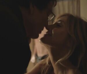 Sex video Sasha Alexander Bare - Shameless S05 BR (2015)