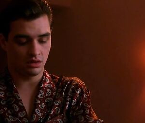 Sex video Nina Siemaszko Bare - Naughty Orchid two (US 1991)