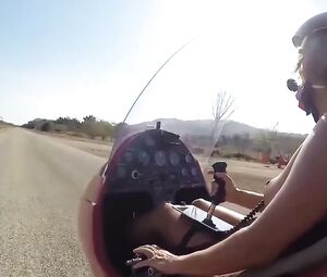 Beautifull Girl - Naked Fly