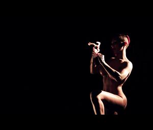 Black Back - Nude Martine