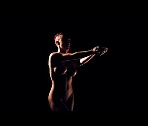 Black Back - Nude Martine