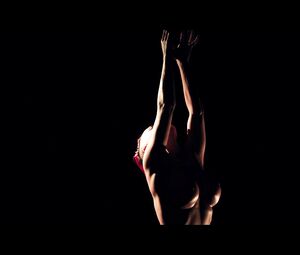 Black Back - Nude Martine