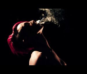 Black Back - Nude Martine