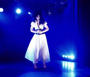 Burlesque Strip SHOW - Betsy Swoon - Champagne Smash