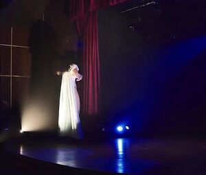 Burlesque Strip SHOW - Betsy Swoon - Champagne Smash