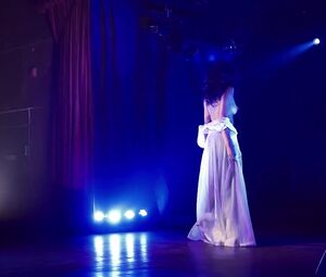 Burlesque Strip SHOW - Betsy Swoon - Champagne Smash