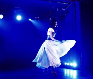Burlesque Strip SHOW - Betsy Swoon - Champagne Smash