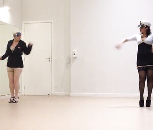 Burlesque Strip SHOW - Miss Sugarpuss