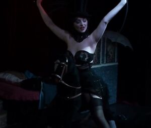 Burlesque Strip SHOW - Lyalya Bezheckaya