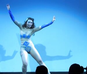 Naked Asian Art Performance - Miyuki Divine - The Burlesque Strip