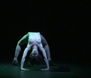 Naked on Stage -Isabelle Rigat - The Moebius Strip