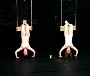 Naked on Stage - Melissa
